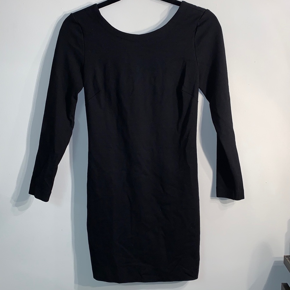 BANANA REPUBLIC BLACK SCOOP NECK MINI DRESS SIZE 2
